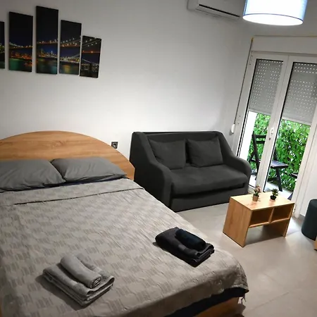 Lägenhet Thess 1 Bedroom Central