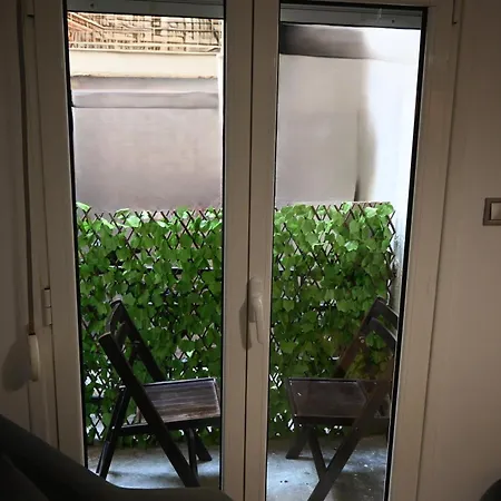 Thess 1 Bedroom Central *
