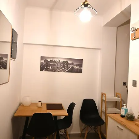 Thess 1 Bedroom Central